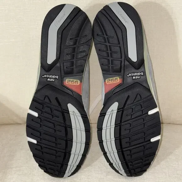 New Balance 992 MiUSA Grey Silver Metallic Men's U992GY - Size 12 4E Wide BNWT